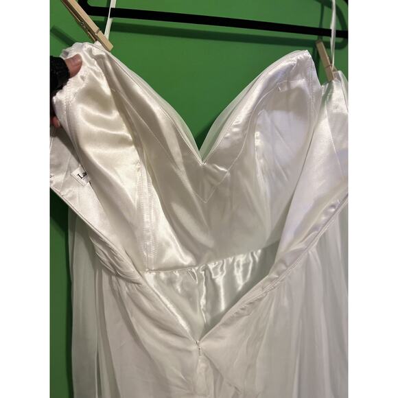 NWT Cinderella Divine White Off Shoulder Ethereal Wedding Gown Size 22 $299 - Picture 5 of 14